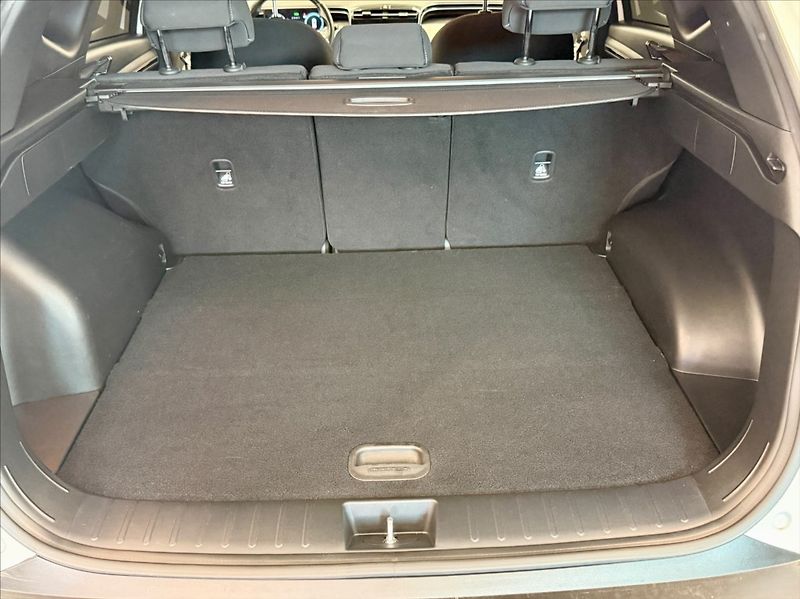 Hyundai Tucson 1,6 T-GDI SMART DPH - fotka 13 z 16