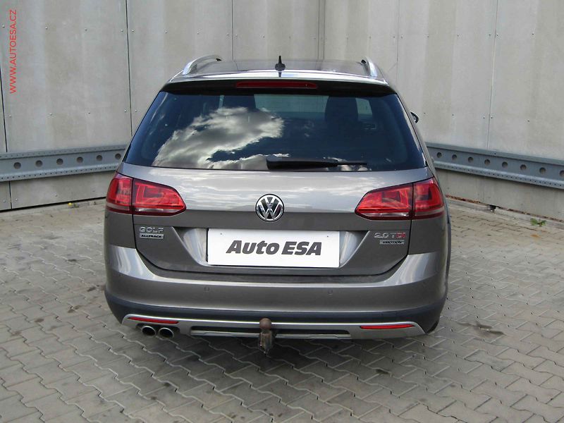 Volkswagen Golf (2015) 2.0 TDi 4x4, Alltrack, DSG - fotka 5 z 17