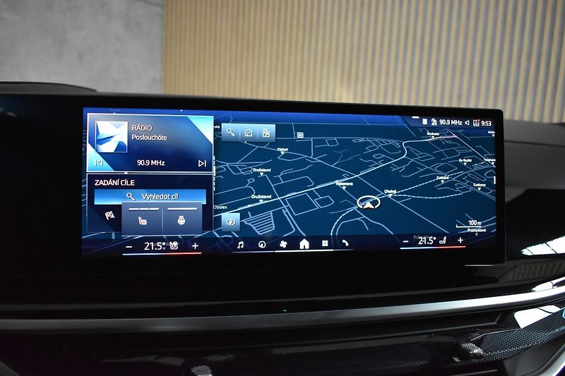 BMW X5 30d xD ///M*ZÁRUKA 9/27*7míst* - fotka 40 z 74