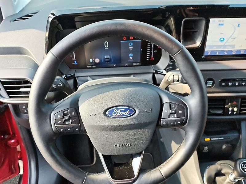 Ford Tourneo Courier (2024) L1 TITANIUM, ČR , SERVIS, - fotka 10 z 16