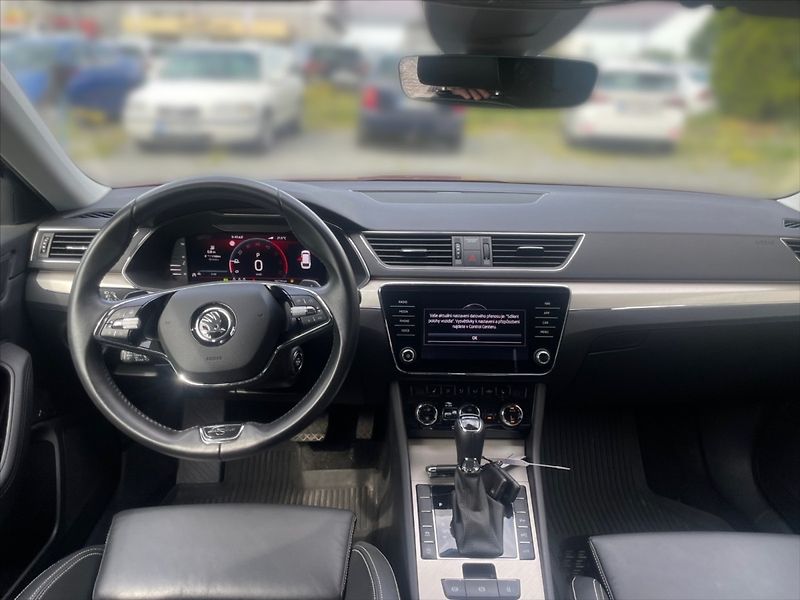 Škoda Superb 2,0 TDI 110 L&K DSG - fotka 9 z 11