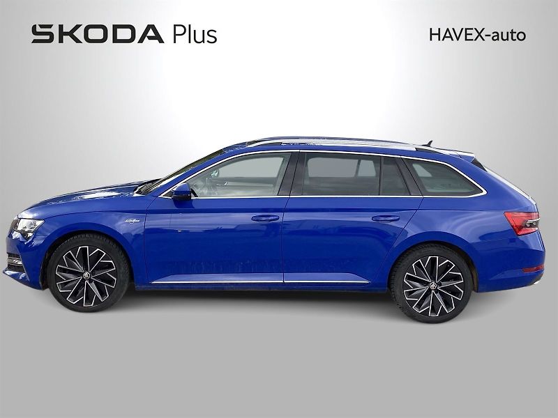 Škoda Superb (2022) Combi 2,0 TSI 4x4 DSG L&K - fotka 42 z 45