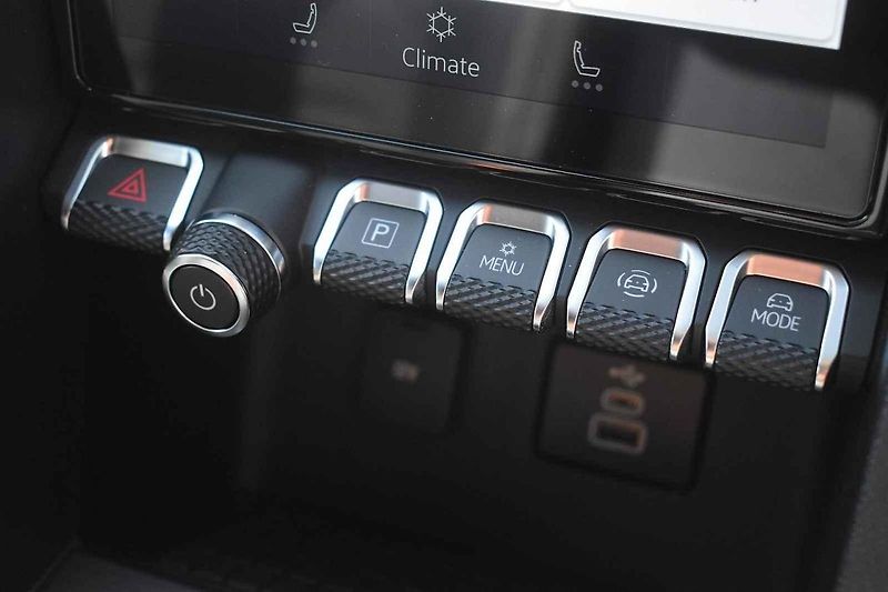 Volkswagen Amarok – s červenými vozy s motorem 2.0 TDI jsme se projeli v jihoafrickém terénu.