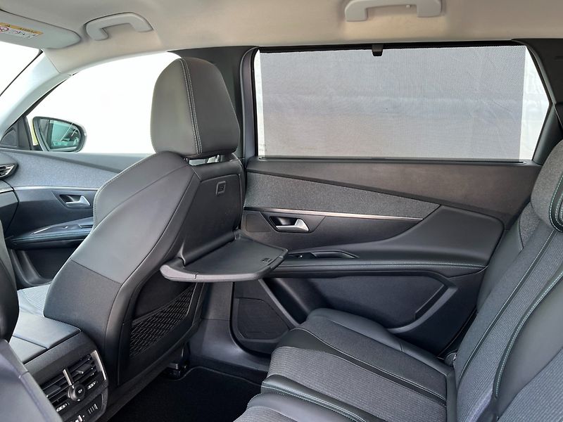 Peugeot 5008 (2021) 1.5HDi 96kW Allure+! Tažné! 7m - fotka 20 z 46