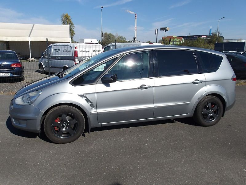 Ford S-MAX 2,0i 107kW ! KRASAVEC !!! - fotka 3 z 32
