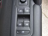 Volkswagen Tiguan (2016) 2.0 TDi, Highline, LED, panor - náhled 11