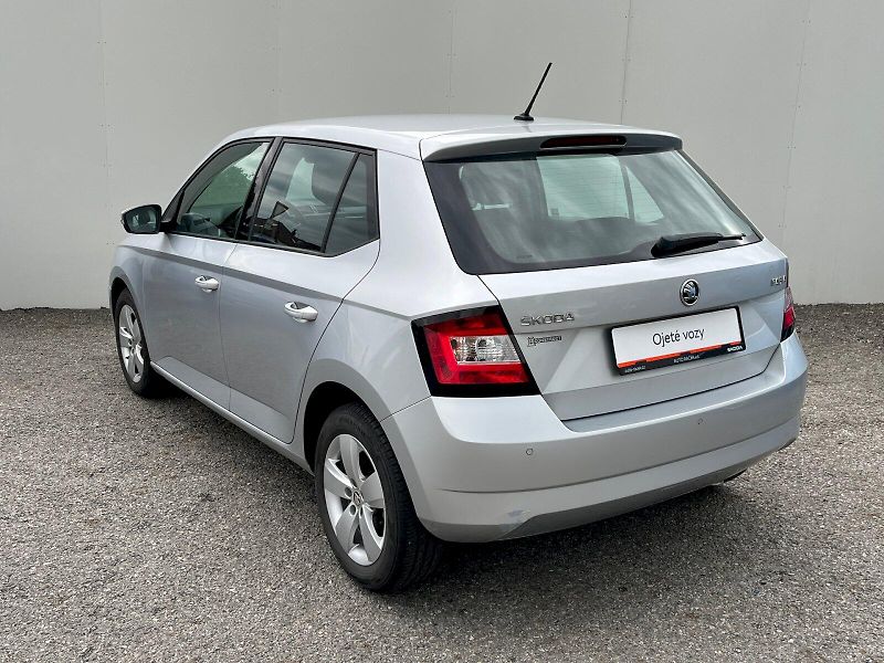 Škoda Fabia (2015) 1.4 TDI 66kW Style - fotka 22 z 23