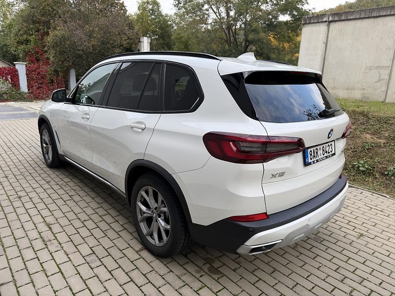 BMW X5 (2021) - fotka 7 z 27