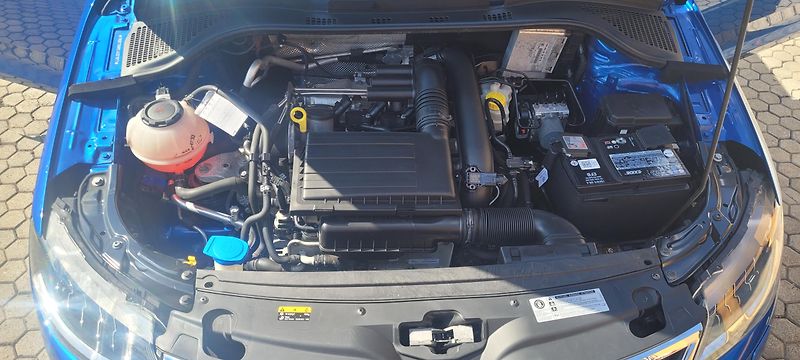 Škoda Rapid (2017) 1,4TSi 92kW DSG Xenony Drive - fotka 36 z 40