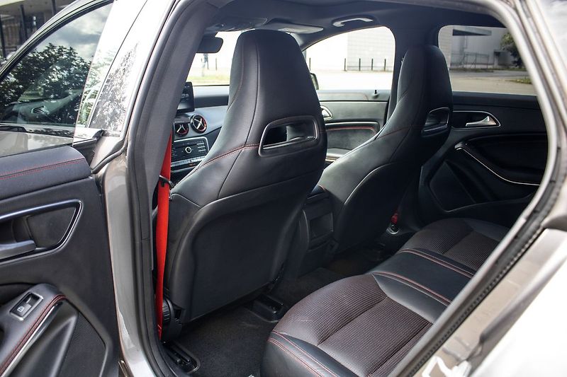Mercedes-Benz CLA - fotka 32 z 35