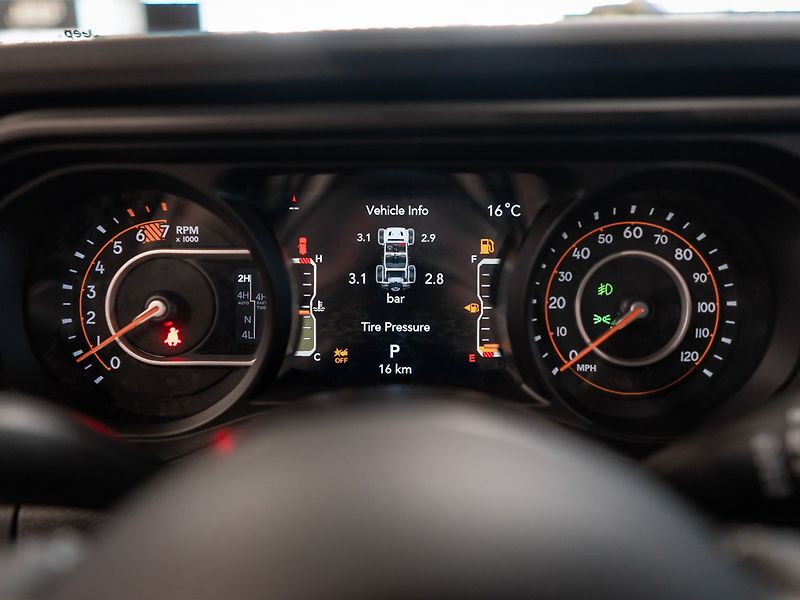 Jeep Wrangler (2026) 3.6 V6 Rubicon X, Naviják - fotka 20 z 37