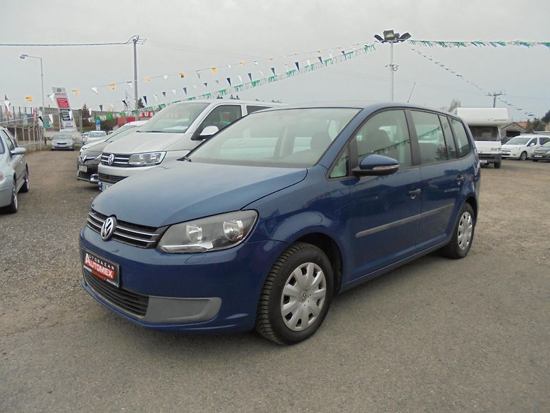Volkswagen Touran (2011) 1.6TDI-77kw-7MÍST-DSG-KŮŽE - fotka 3 z 12