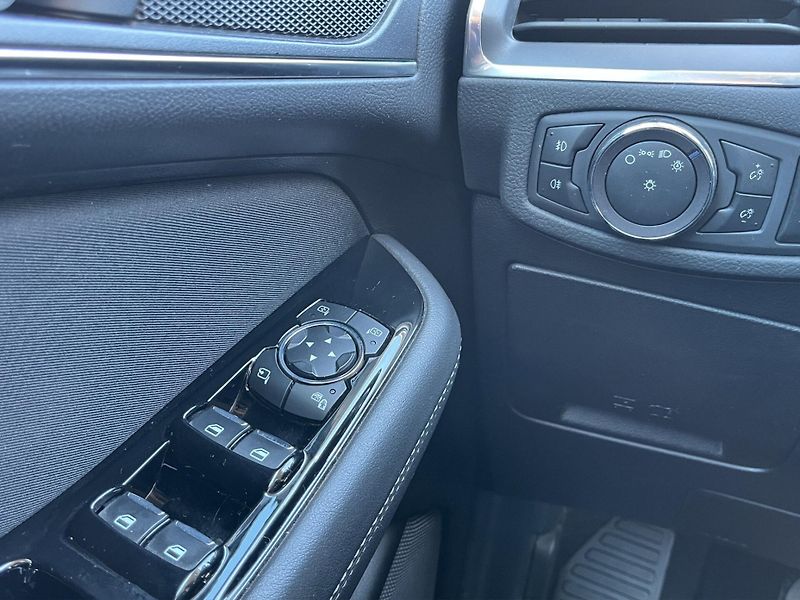Ford S-MAX (2019) 1.5 121kw, ČR, 1.maj - fotka 19 z 24