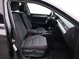 Volkswagen Passat 2,0 TDI 110kW DSG Business DPH - náhled 11