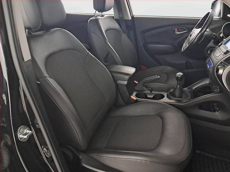 Hyundai ix35 (2015) 1.7 CRDi, Kůže, Tempomat - fotka 9 z 17