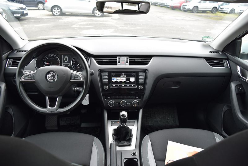 Škoda Octavia (2016) 2.0TDI 110kw ED. JOY BIXEN TAŽ - fotka 17 z 48