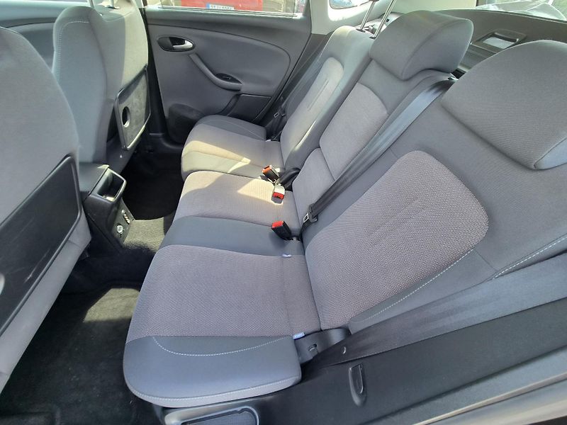 Seat Altea XL 1,6 TDI STYLE - fotka 6 z 15