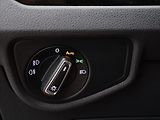 Volkswagen Touran 2,0 TDI 110kW Highline DSG DPH - náhled 16