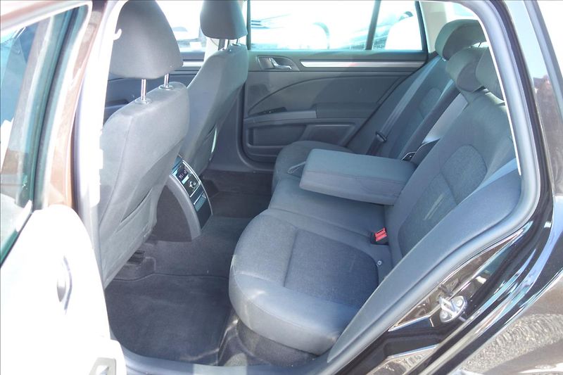 Škoda Superb 2,0 TDi 103KW,ČR,ACTIVE,4x4. - fotka 15 z 35