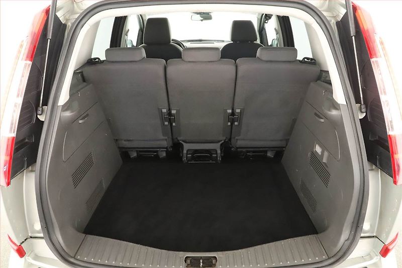 Ford C-MAX (2009) 1.6, po STK, slušný stav - fotka 20 z 21
