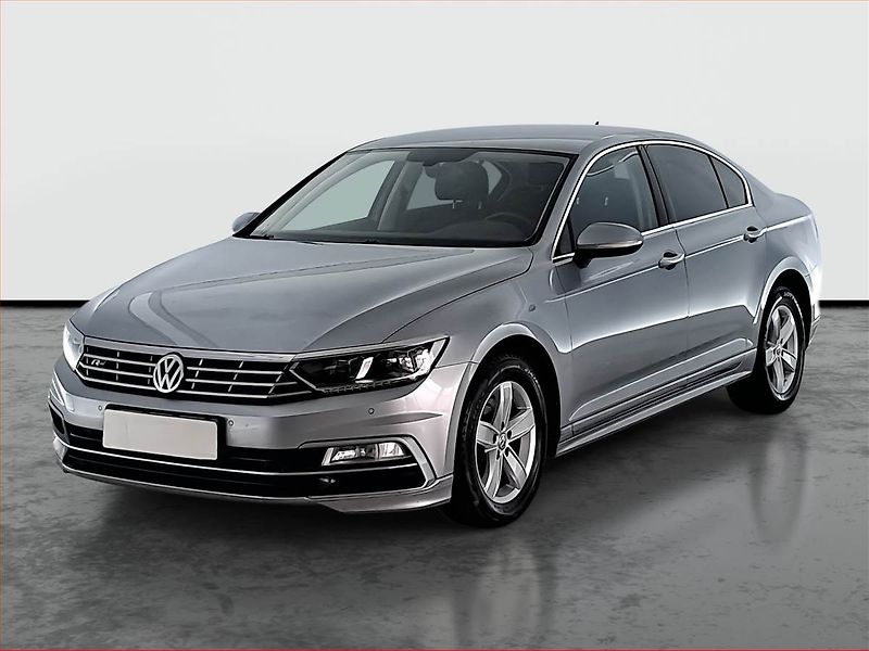 Volkswagen Passat (2019) 2.0 TDI, Kůže, Tempomat - fotka 2 z 23