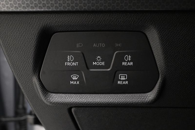 Seat Leon 2,0 TDI 110 kW STYLE Záruka až - fotka 27 z 31