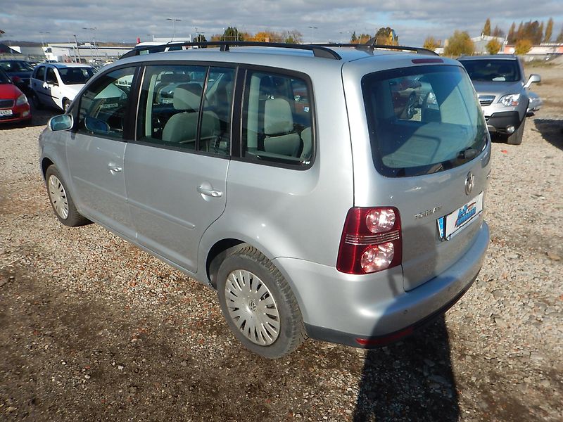 Volkswagen Touran 2.0 TDI, DIGIKLIMA - fotka 8 z 26