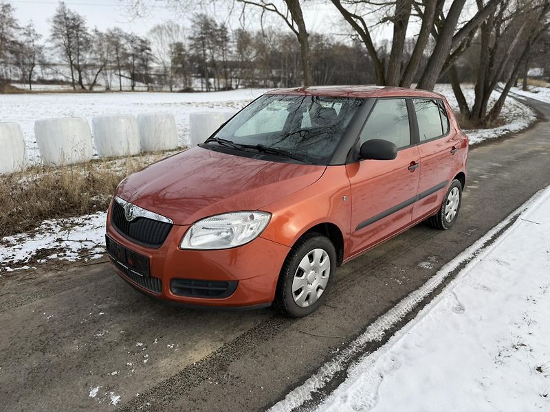 Škoda Fabia (2009) 2 1.4i 63kW, Nová STK - fotka 1 z 19