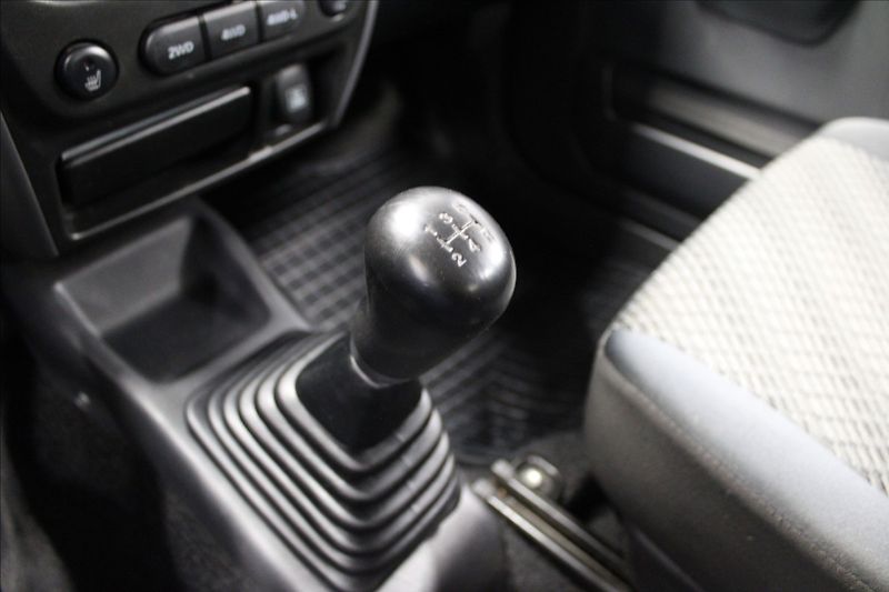 Suzuki Jimny 1,3 i 4x4 tažné, 1.majitel - fotka 21 z 32