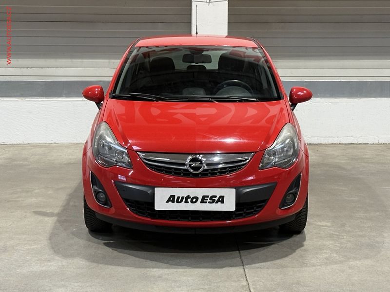 Opel Corsa (2012) 1.2 i, ČR, AC, park.asist - fotka 2 z 3
