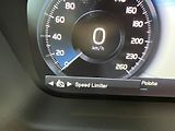 Volvo XC90 B5 AWD Momentum AT8 - náhled 27