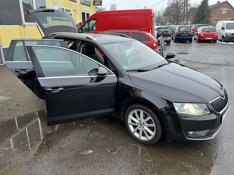Škoda Octavia 2.0TDI 110KW,4x4,KůŽE,NAVI,XEN - fotka 31 z 45