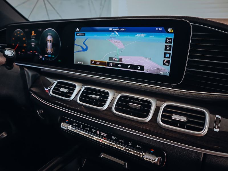 Mercedes-Benz GLE 450 4MATIC AMG 270kW - fotka 20 z 26