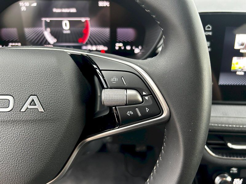 Škoda Fabia (2025) 1.0 TSI 85kW MP6 Top Selection - fotka 9 z 33