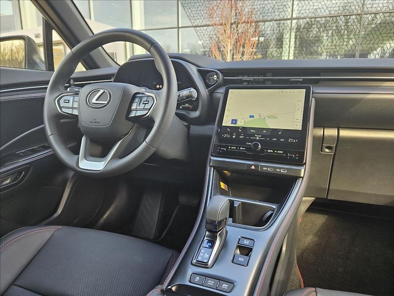 Lexus LBX 1,5 EMOTION Tech - fotka 15 z 18