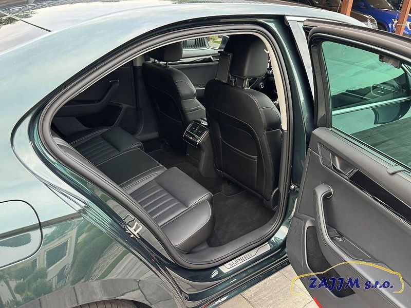 Škoda Superb L&K 2.0TSi 206kw 4x4 webasto - fotka 52 z 60