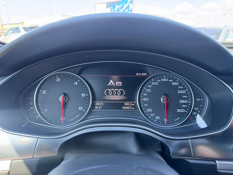 Audi A6 (2012) C7 3,0 TDI V6 150 KW QUATTRO - fotka 19 z 39