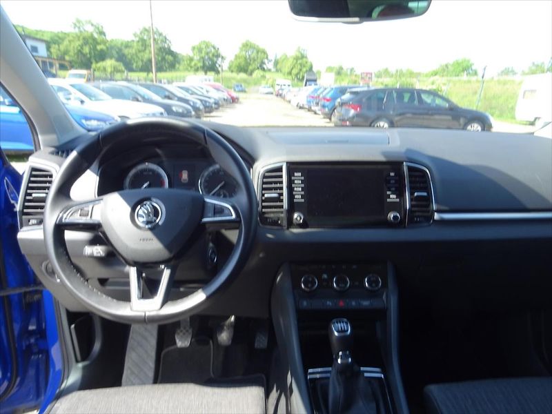 Škoda Karoq 1,0 TSi Business  85 kW - fotka 11 z 31