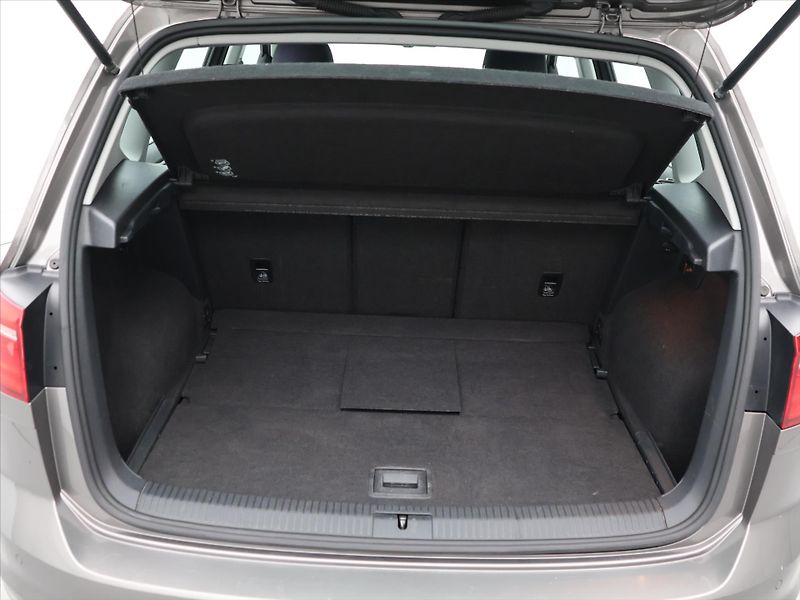 Volkswagen Golf Sportsvan 1,4 TSI 92kW Comfortline DSG - fotka 10 z 41