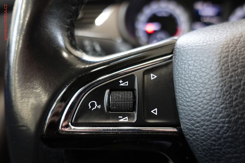 Škoda Octavia (2017) 2.0 TDi 4x4, 2.maj,ČR, L&K - fotka 16 z 25