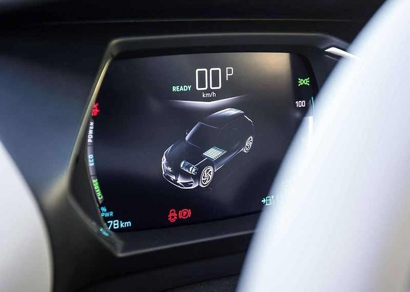 Elektromobil DS3 Crossback E- Tense právě vstupuje na český trh