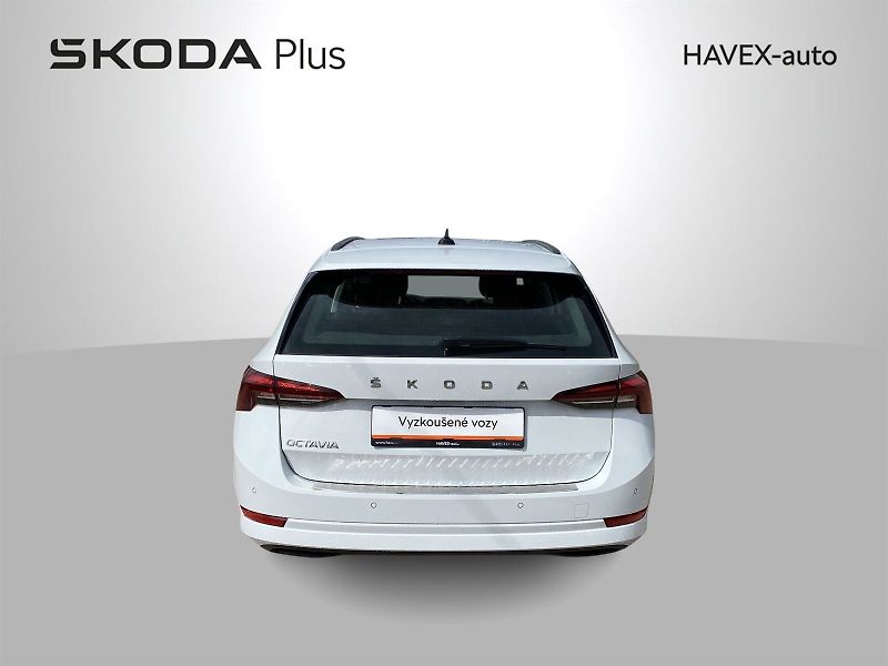 Škoda Octavia (2022) Combi 2.0 TDI DSG Ambition - fotka 33 z 33