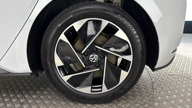 Volkswagen ID.3 58 kWh AUT Pro Performance - fotka 19 z 28