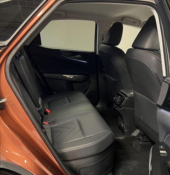 Lexus NX 450h plus 450H+ 2,5 PHEV PRESTIGE - fotka 10 z 20