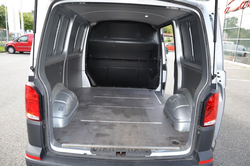 Volkswagen Transporter (2021) 2.0TDI 110kW  4dveř  - fotka 10 z 10