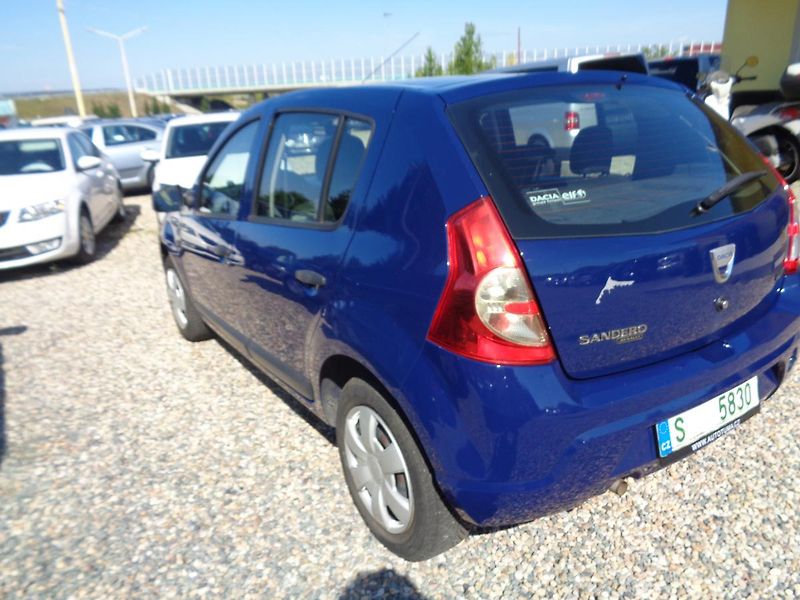 Dacia Sandero 1,4 - fotka 6 z 13