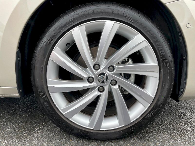 Škoda Octavia (2024) 2.0 TDI 110kW DSG Style Plus P - fotka 35 z 35