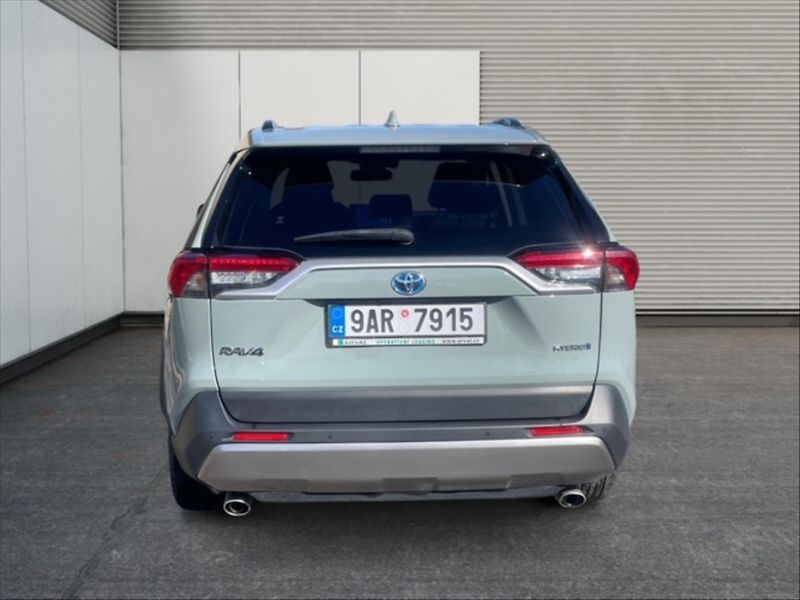 Toyota RAV4 2,5 Hybrid Comfort 4WD AT - fotka 4 z 10