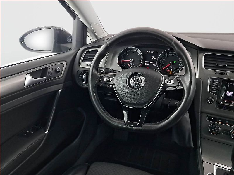 Volkswagen Golf (2013) 1.6 TDI, Automat, Serv.kniha - fotka 7 z 20