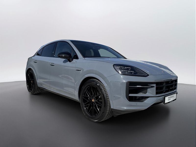 Porsche Cayenne E-Hybrid Coupé Black Edition - fotka 4 z 28